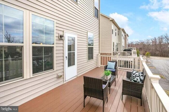 Building Photo - 5911 Richmanor Terrace