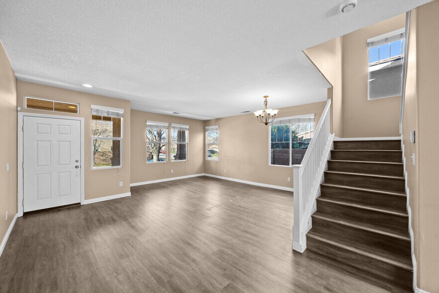 Building Photo - 38442 Wakefield Pl