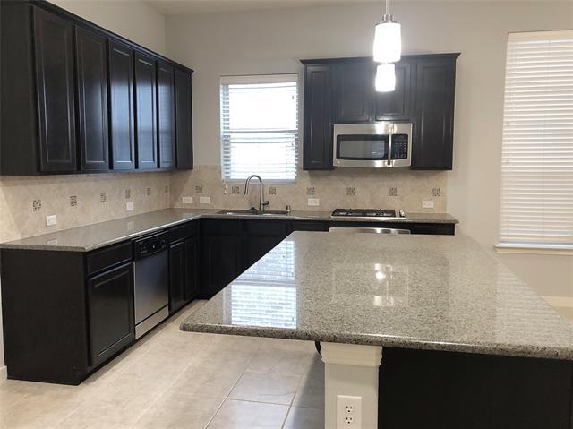 Building Photo - 10801 Sexton Dr