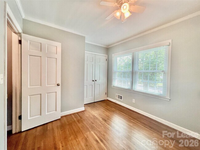 Building Photo - 6840 Newhall Rd