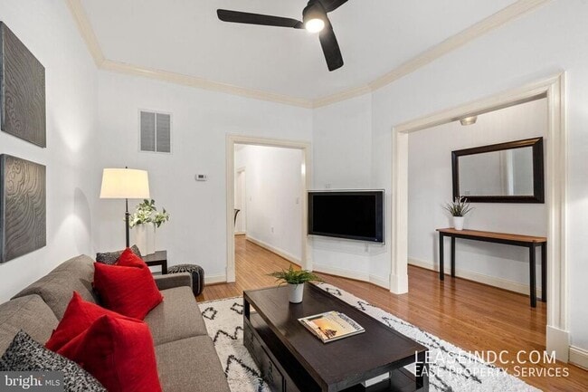 Building Photo - 260 15th St SE