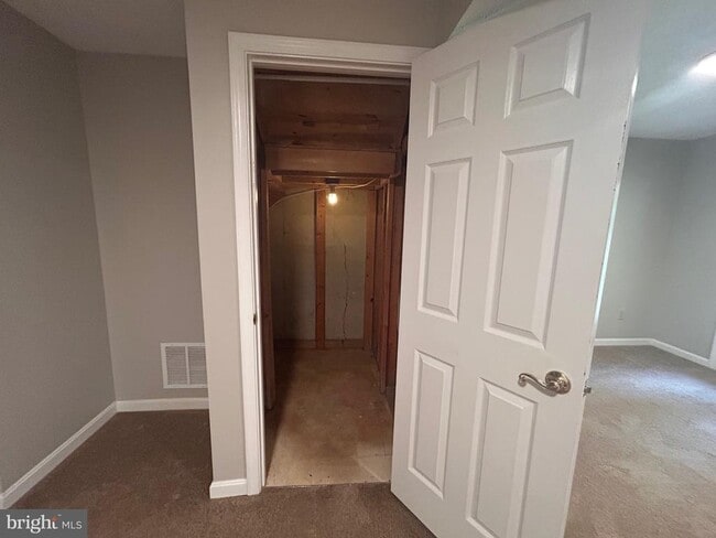 Building Photo - 1635 Elkwood Ct