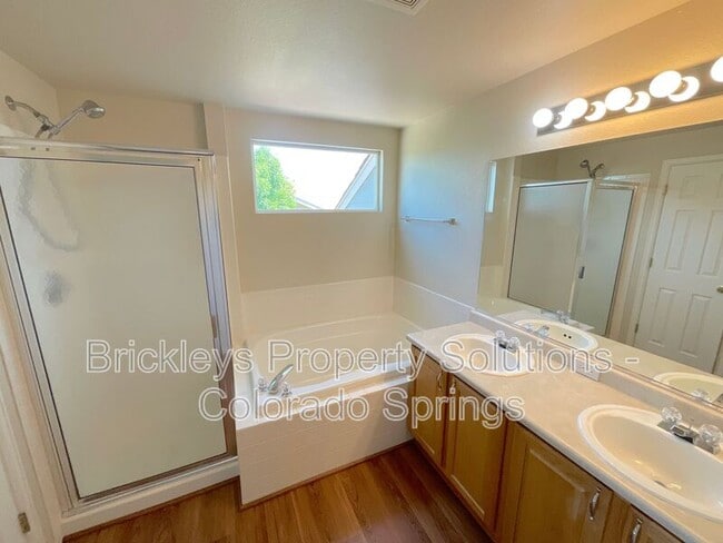 Building Photo - 6112 Chivalry Dr