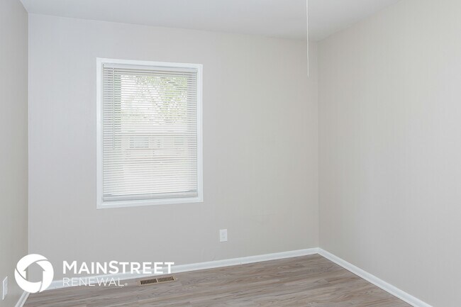 Building Photo - 12317 Santa Maria Dr