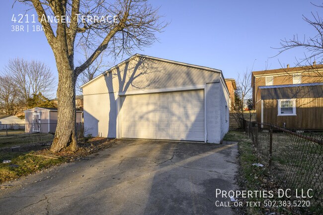 Building Photo - 4211 Angel Terrace