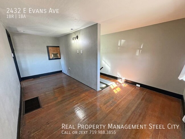 Building Photo - 2432 E Evans Ave