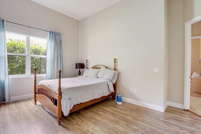 Building Photo - 14094 43rd Rd N