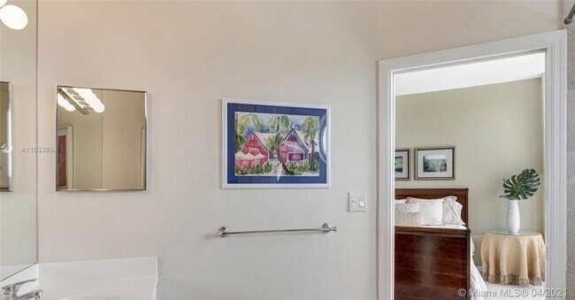 Building Photo - 7330 Ocean Terrace