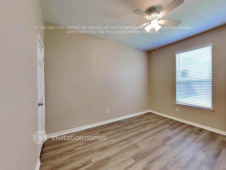 Building Photo - 12143 Landsdown Ridge Way