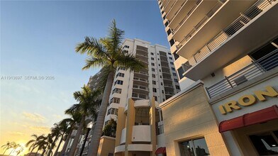 Building Photo - 1830 Radius Dr