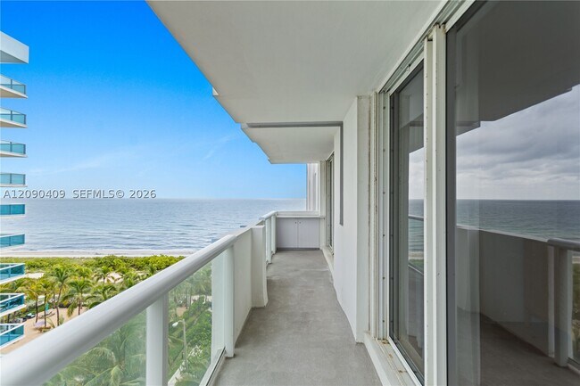 Building Photo - 9195 Collins Ave