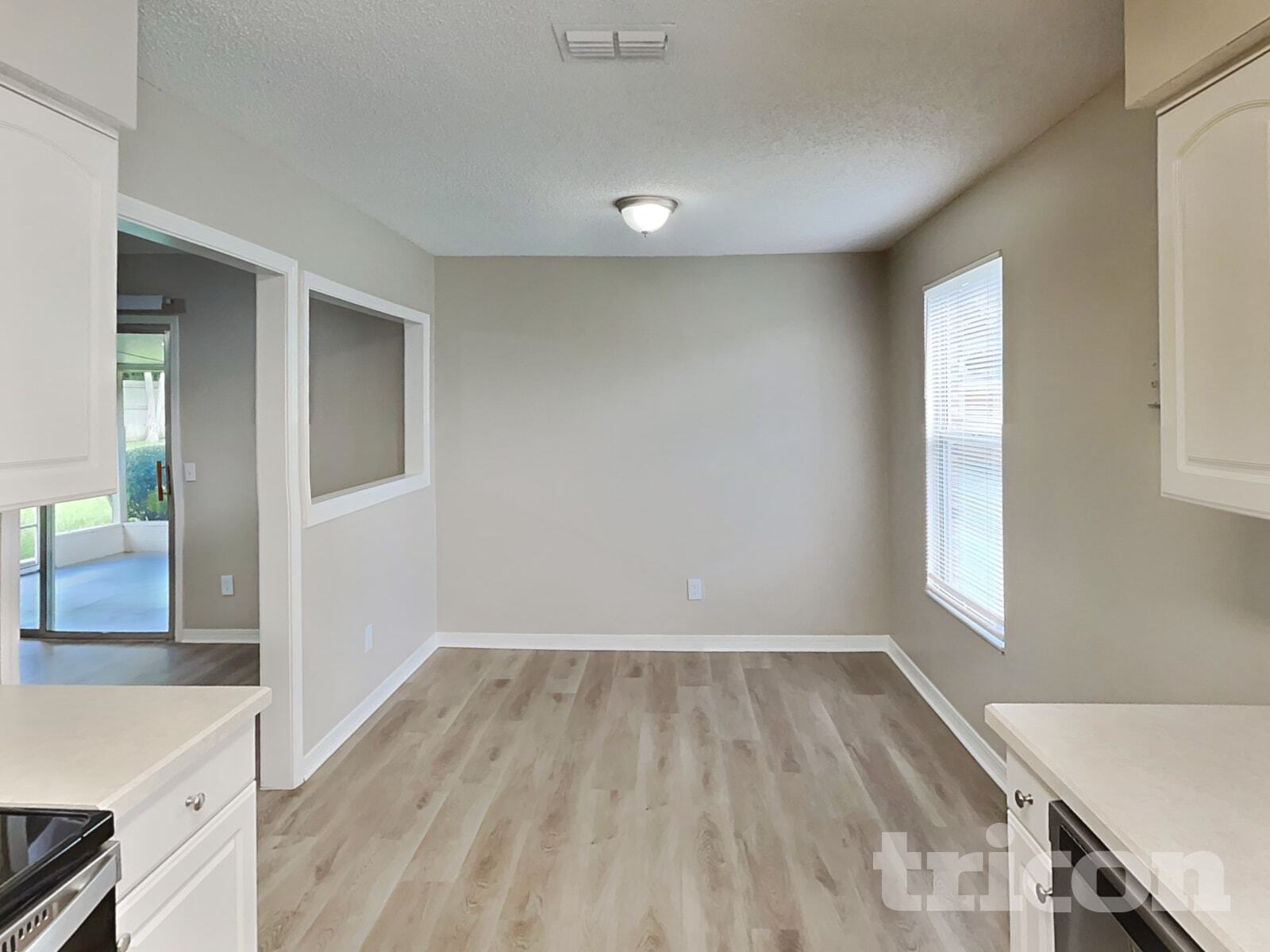 Building Photo - 2388 Kirkwall St