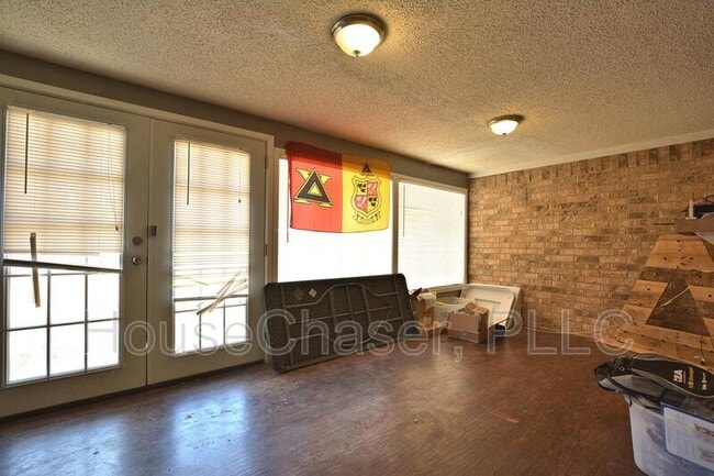 Building Photo - 4815 11th St