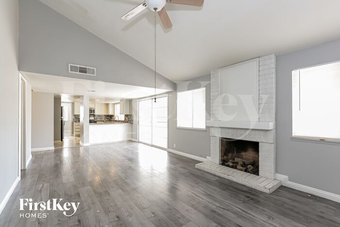 Building Photo - 3763 E Hacienda Ave