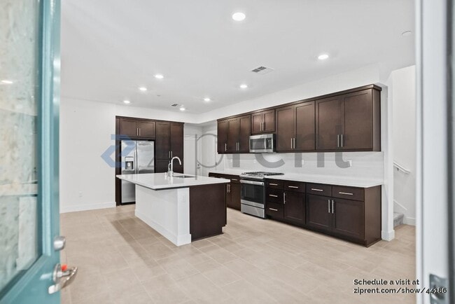 Building Photo - 37393 Salt Grass Rd