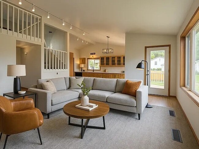 Building Photo - Move-In Special: $1000 off first month's rent!