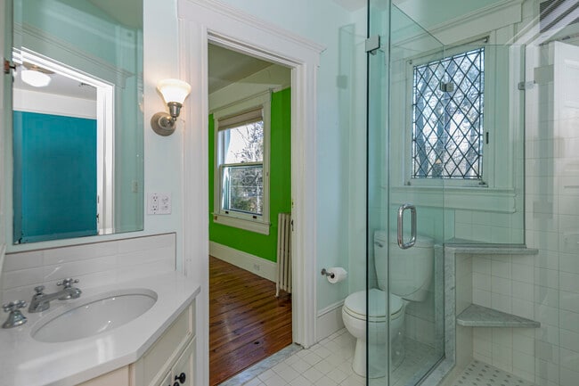 Building Photo - 54 Hodge Rd