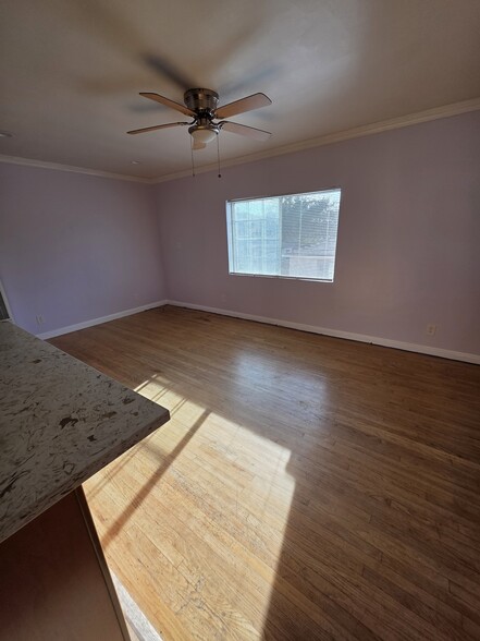 Building Photo - 3834 Girard Ave