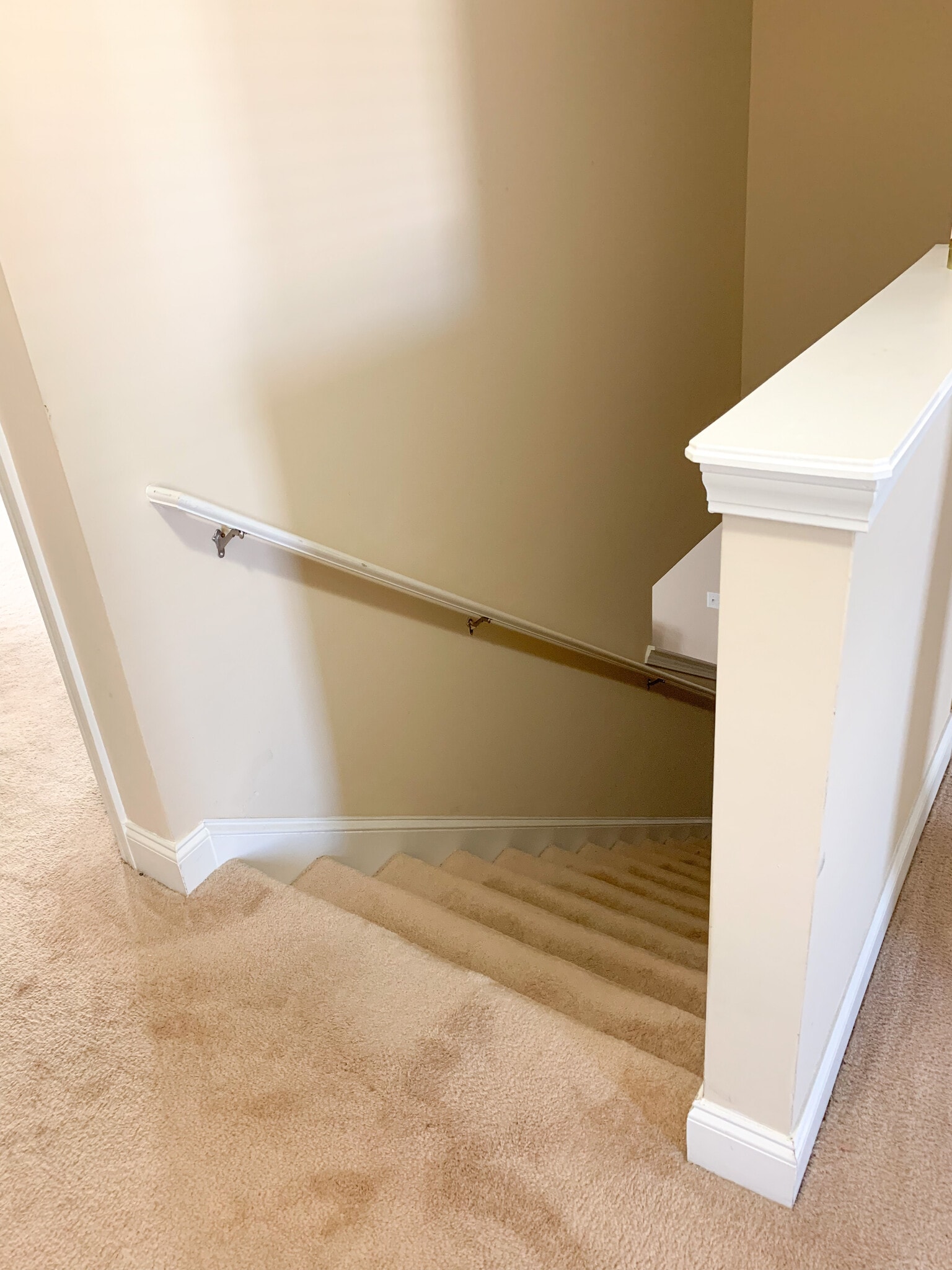 UPSTAIRS LANDING - 110 Ristona Dr