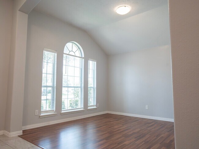 Building Photo - 2414 Alcove Foster Ct