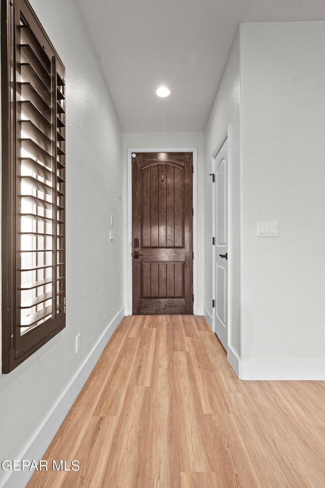 Building Photo - 13538 Lawkland St