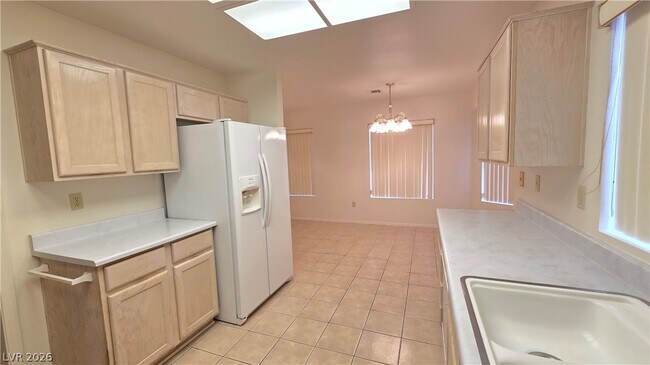 Building Photo - 9328 Fresh Spring Dr