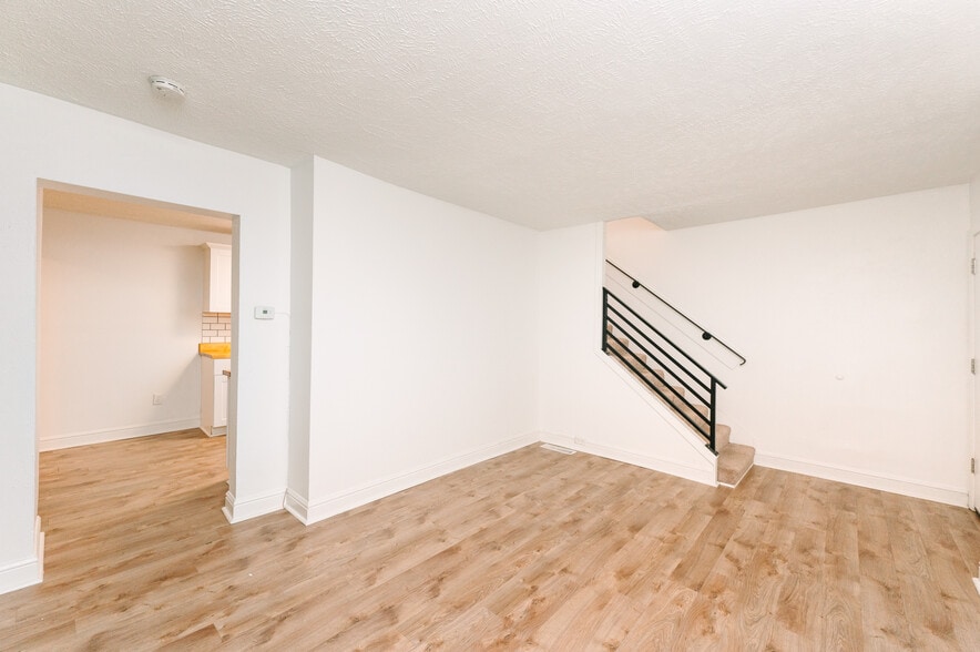 Building Photo - 118 Brim Way