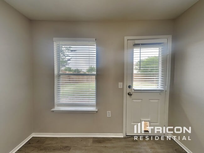 Building Photo - 12529 Sky Harbor Dr