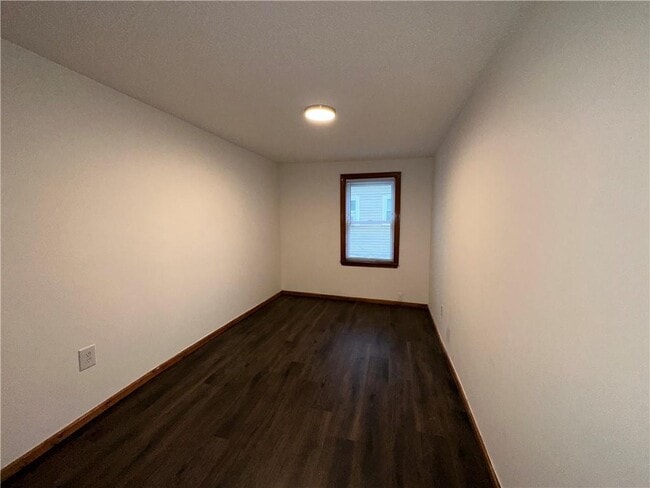 Building Photo - 177 Boyden St