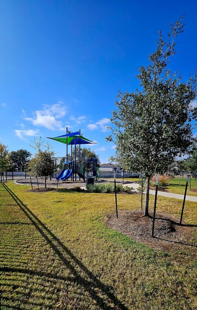 Building Photo - 8401 Hazel River Dr