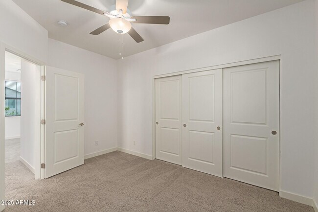 Building Photo - 5552 S Dillon