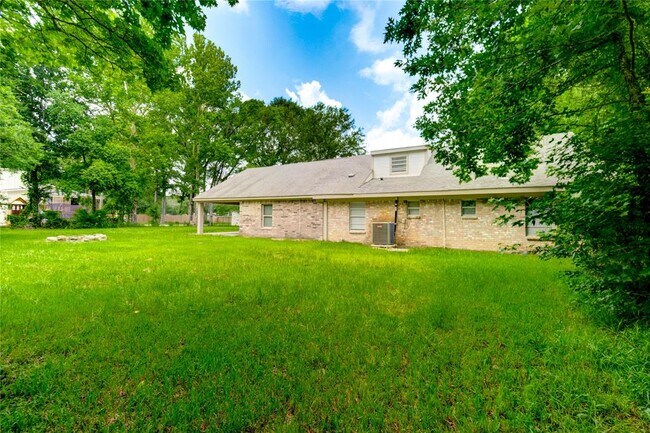 Building Photo - 47 Blue Lake Dr