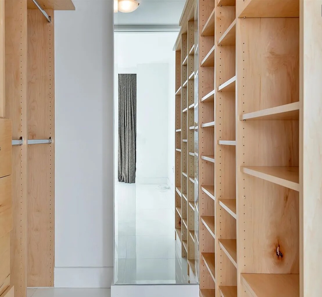 Building Photo - 1040 Biscayne Blvd