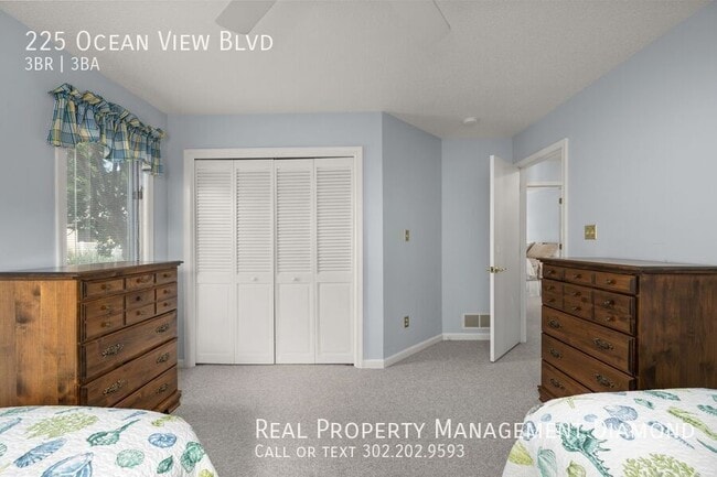 Building Photo - 225 Ocean View Blvd