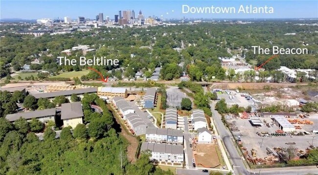 Building Photo - 371 Skylar Way SE