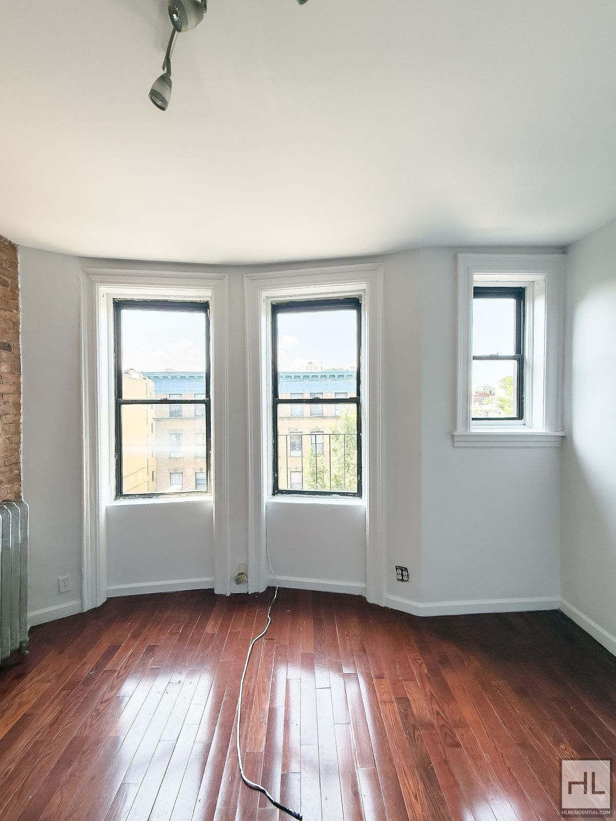 Building Photo - PROSPECT PLACE / 1-Bedroom, 1-Bathroom