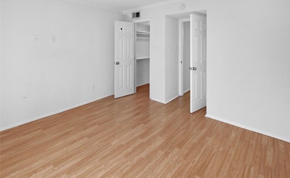 Building Photo - 4631 Wild Indigo St