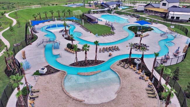 Building Photo - 1333 Red Hills Dr