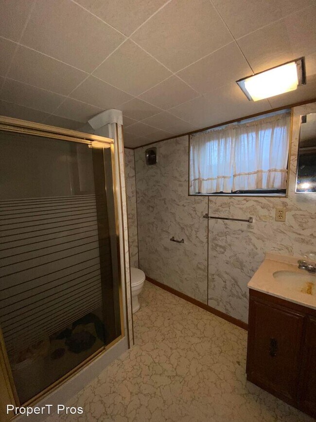 Building Photo - 4 br, 3 bath House - 802 West Franklin Street