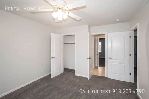 Building Photo - 9105 W 132nd Terrace