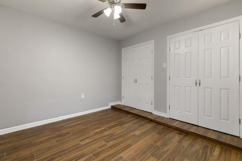 Building Photo - 8814 Pine Forest Dr