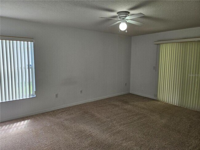 Building Photo - 3 bedroom