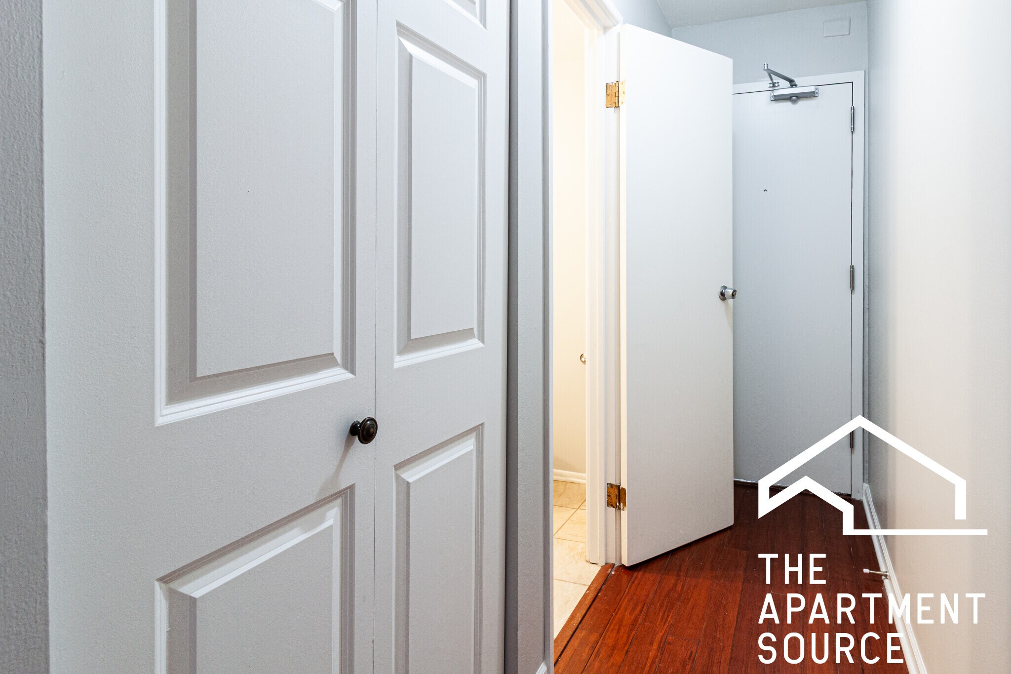 Building Photo - 744 W Gordon Ter