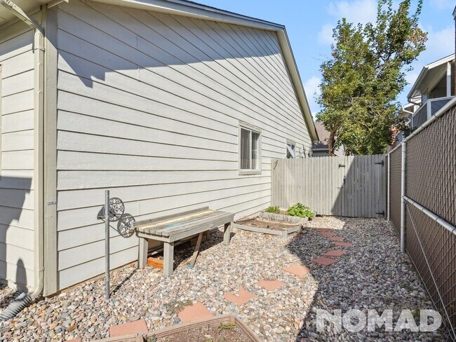 Building Photo - 1130 Samuel Point