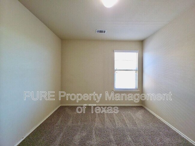 Building Photo - 809 Yabers Ct