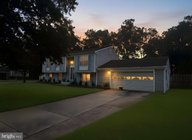 Building Photo - 10300 Musket Ct
