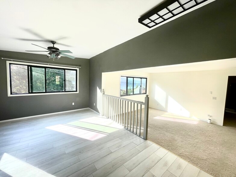 Building Photo - 21 Hemlock Hl