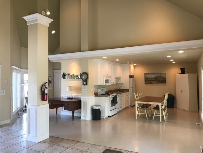 Building Photo - 788 Tukwila Dr