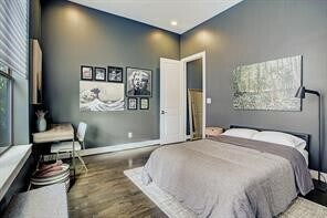 Building Photo - 1004 California St