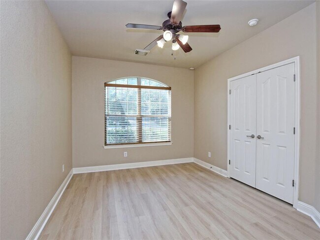 Building Photo - 15600 Prestancia Dr